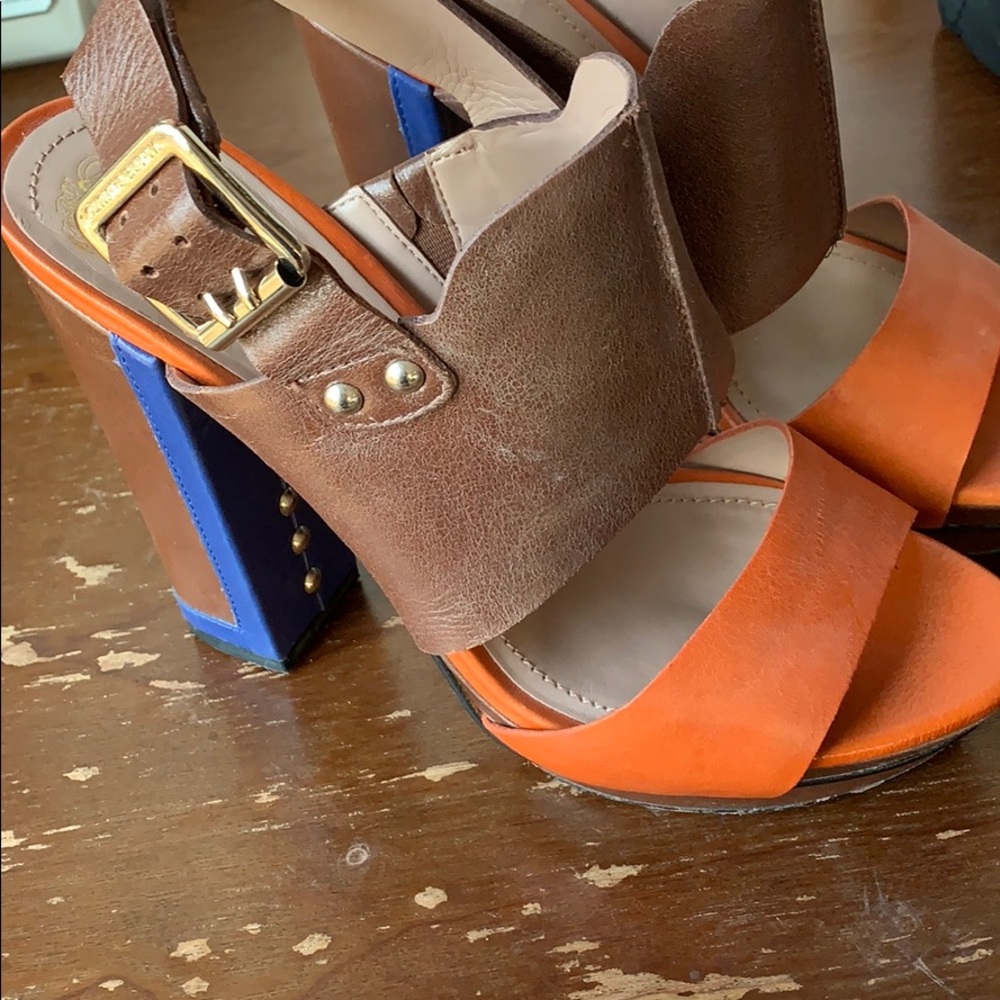 Platform color block sandal.